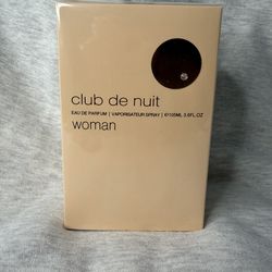 Club de nuit women