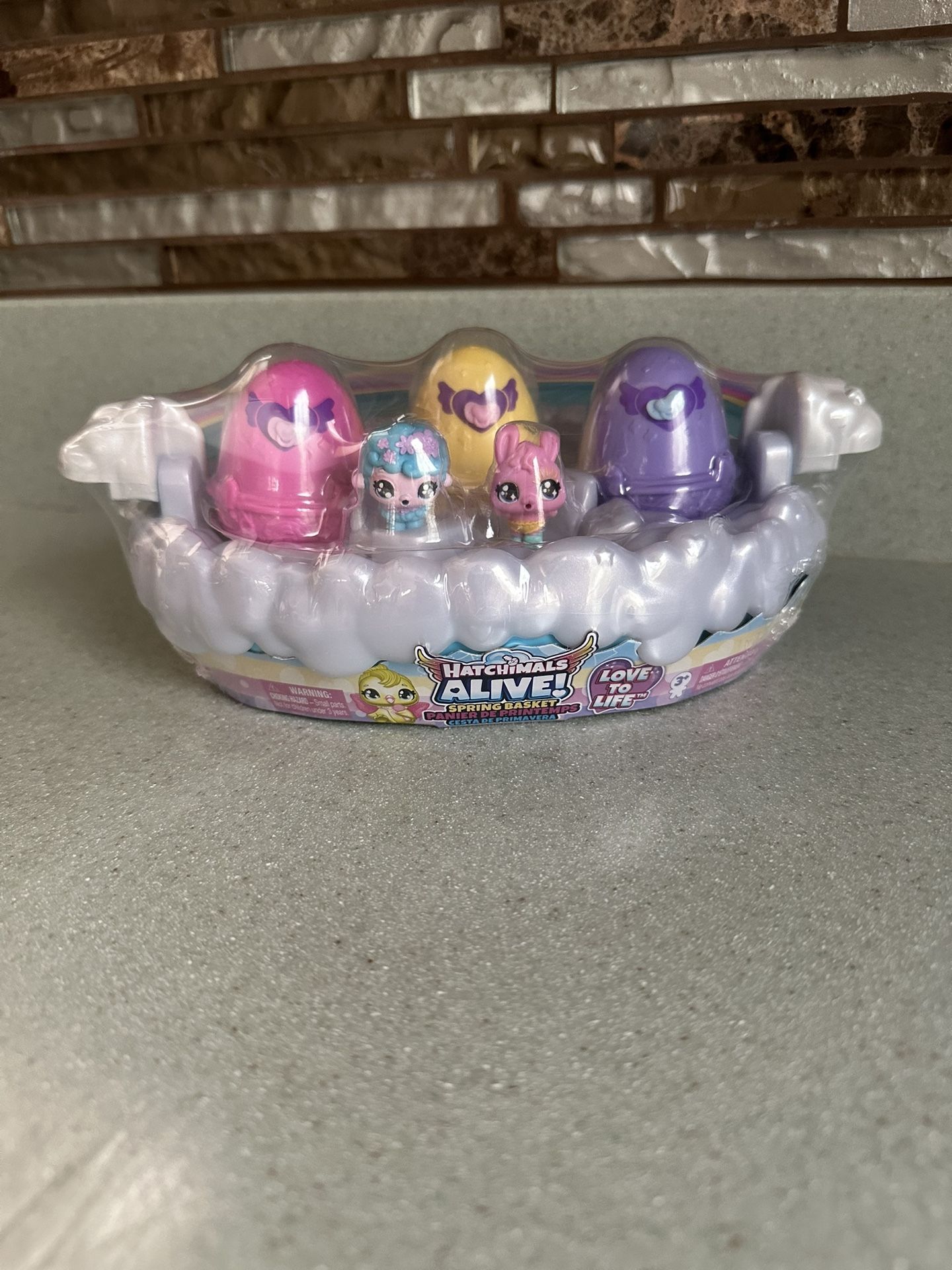 BRAND NEW HATCHIMALS ALIVE SPRING BASKET WITH 6 MINI FIGURES, 3 SELF HATCHING EGGS $12 EACH