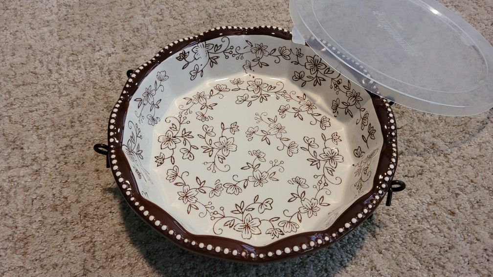 Round Bowl w/ Lid and carrying Case and Stand