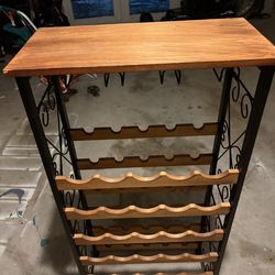 Free standing floor wine rack