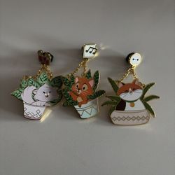Disney Cats In Plants Pins