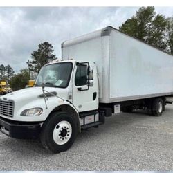 2019 Freightliner M106 M2 26FT 