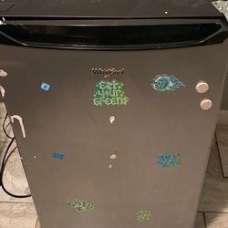 4.3 WHIRLPOOL CU MINI FRIDGE 