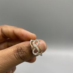 Golden luxury: 10KT Real gold Ring