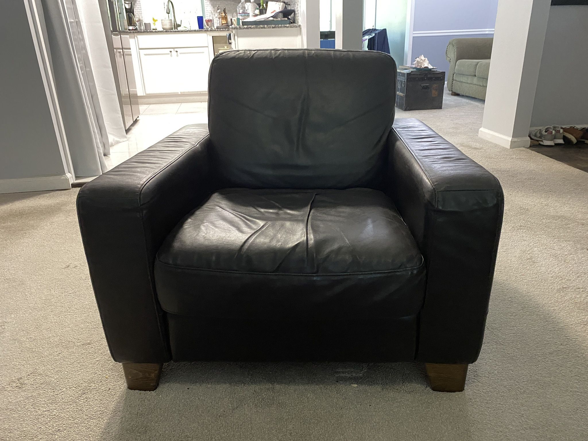 Leather Chair With Ottoman