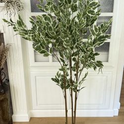 New 6FT Artificial Ficus Tree with black Planter
