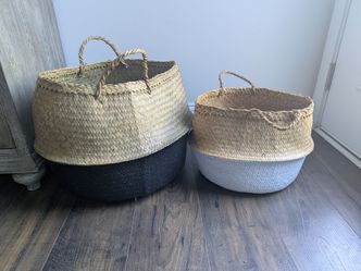 Set of woven baskets