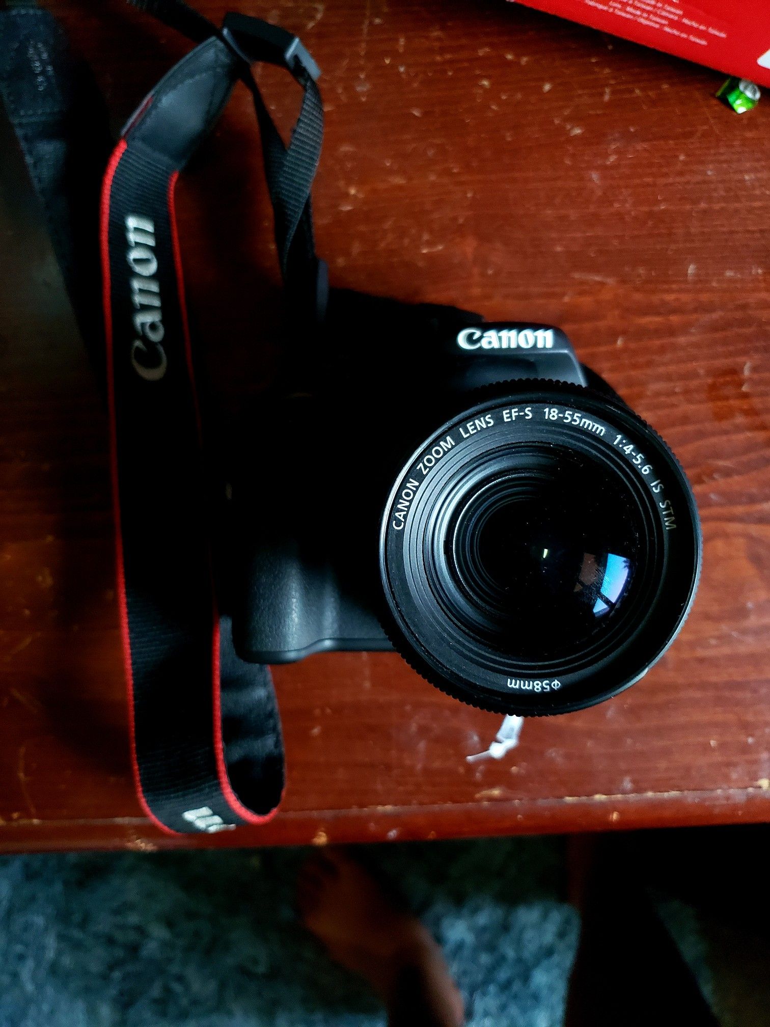 Camera Canon Rebel SL2 18-55mm lense