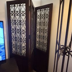 Wooden room divider 