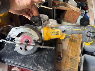 Dewalt cordless trim/ circular saw