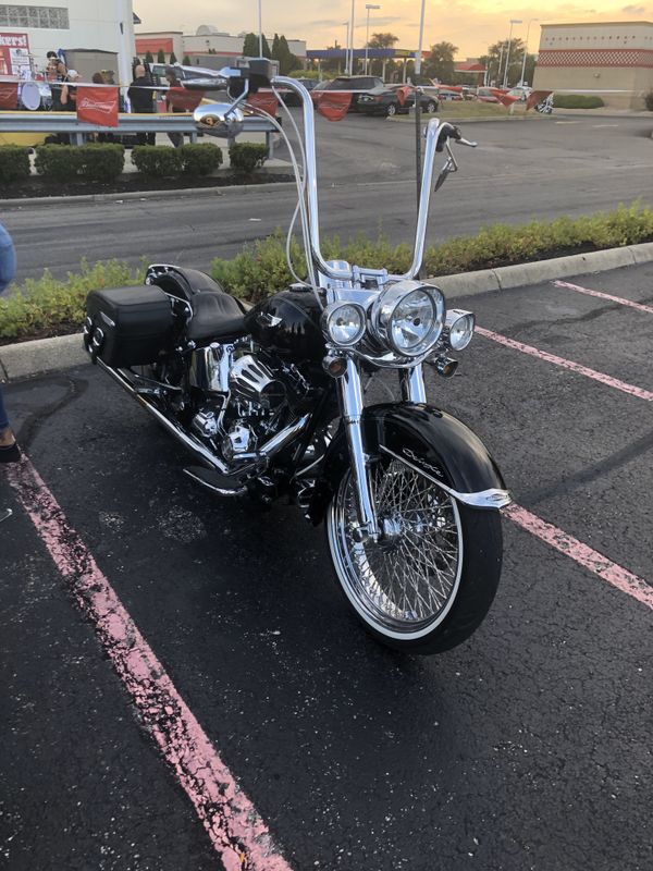 Harley softail deluxe for Sale in Columbus OH - OfferUp