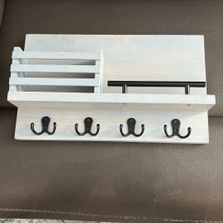 Key & Mail Rack