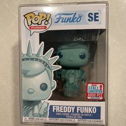 Freddy Funko Statue Liberty Pop *MINT* 2017 NYCC Fall Convention Exclusive LE6000 with protector New York