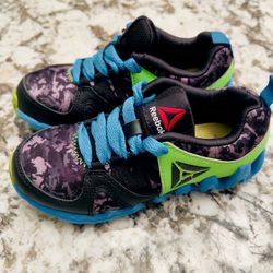 Kids Reebok Shoes - Size 11 