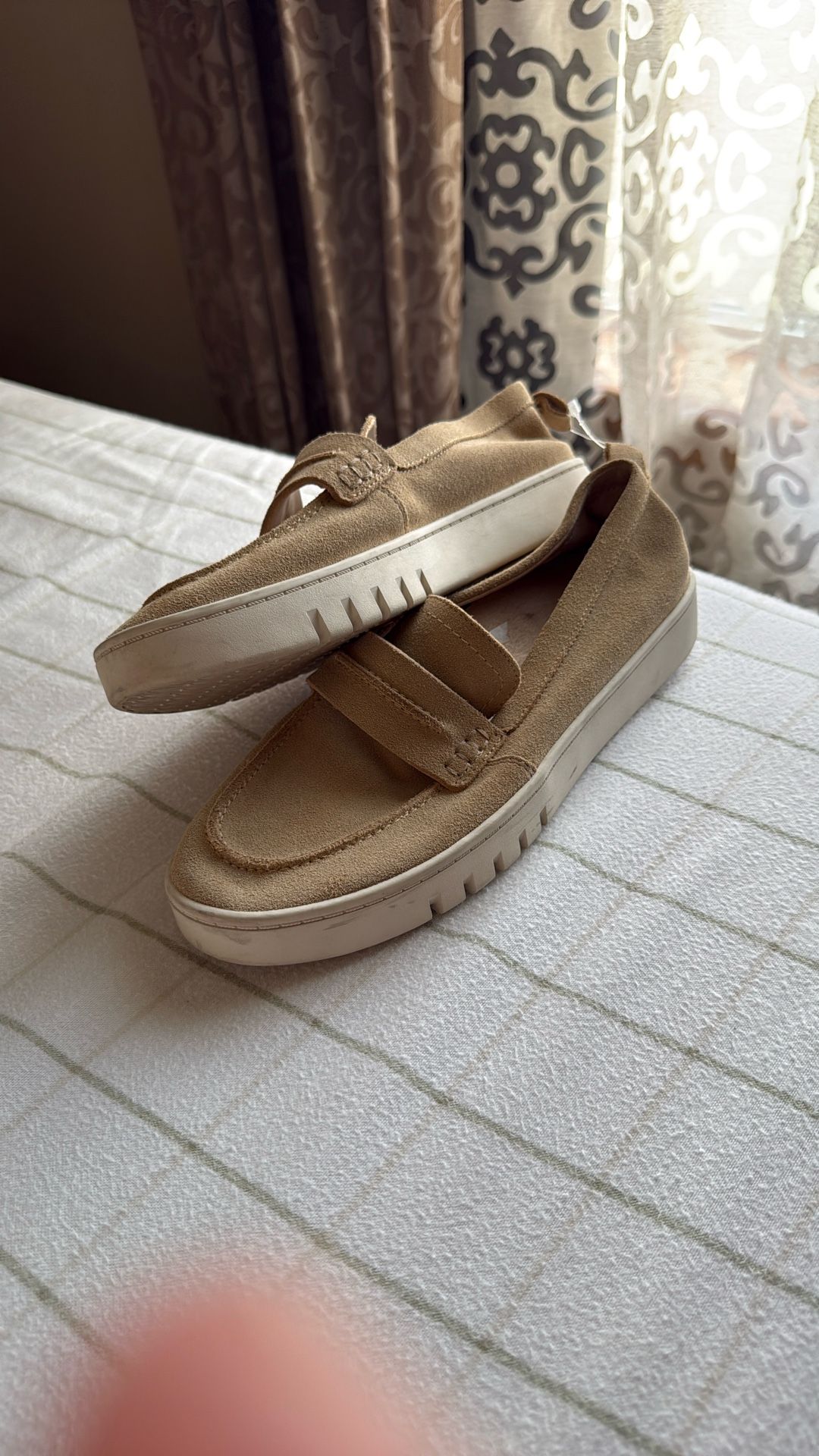 Vionic Slip on Suede