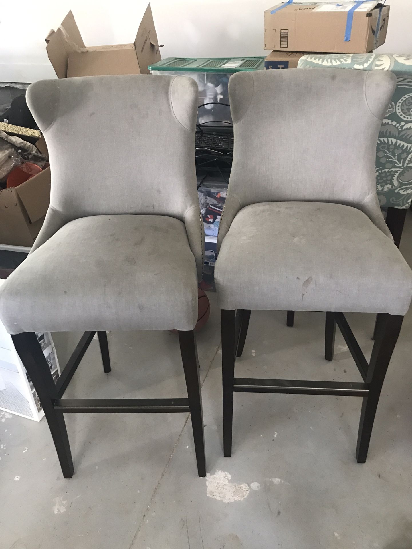 Barstool / Chairs