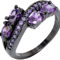 3.7ct Elegant Purple Amethyst 10kt Black Gold ring