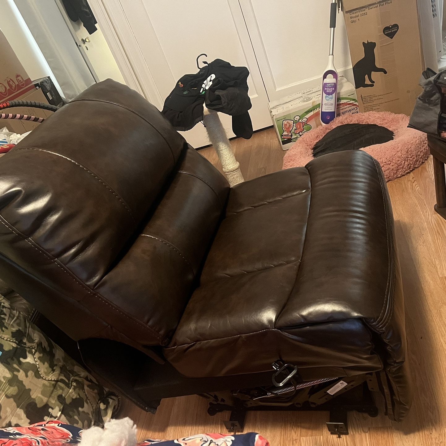 Middle Brown Leather Couch Connection Recliner 