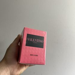 Valentino Perfume✅