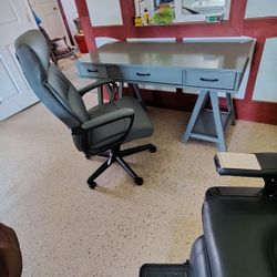 Desk &Chair Like New$400