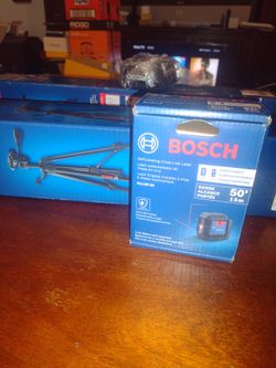 Bosch GLL50-20 Self-Leveling Cross-Line Laser with BT 150 Bosch tripod