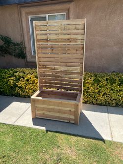 Handmade Long Garden Planter with Privacy Screen
