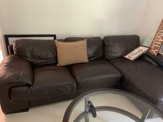 Leather Setipnal in good condition