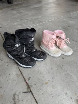 SNOW BOOTS