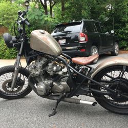 Honda Custom CB750