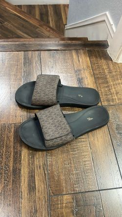 Michael Kors Slides