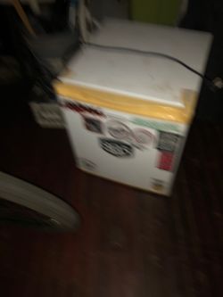 Mini fridge