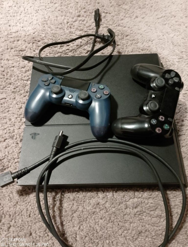 PS4 Comes With Everything... All Games Incase And 2 Working Controllers