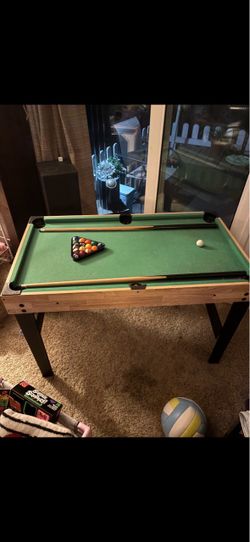 Pool table