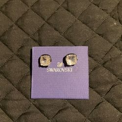 Swarovski square earrings
