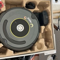 Vacuum Cleaning Robot 645