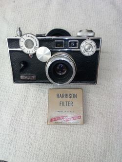 Vintage Argus 35 mm Camera + Case***PRICE CUT***