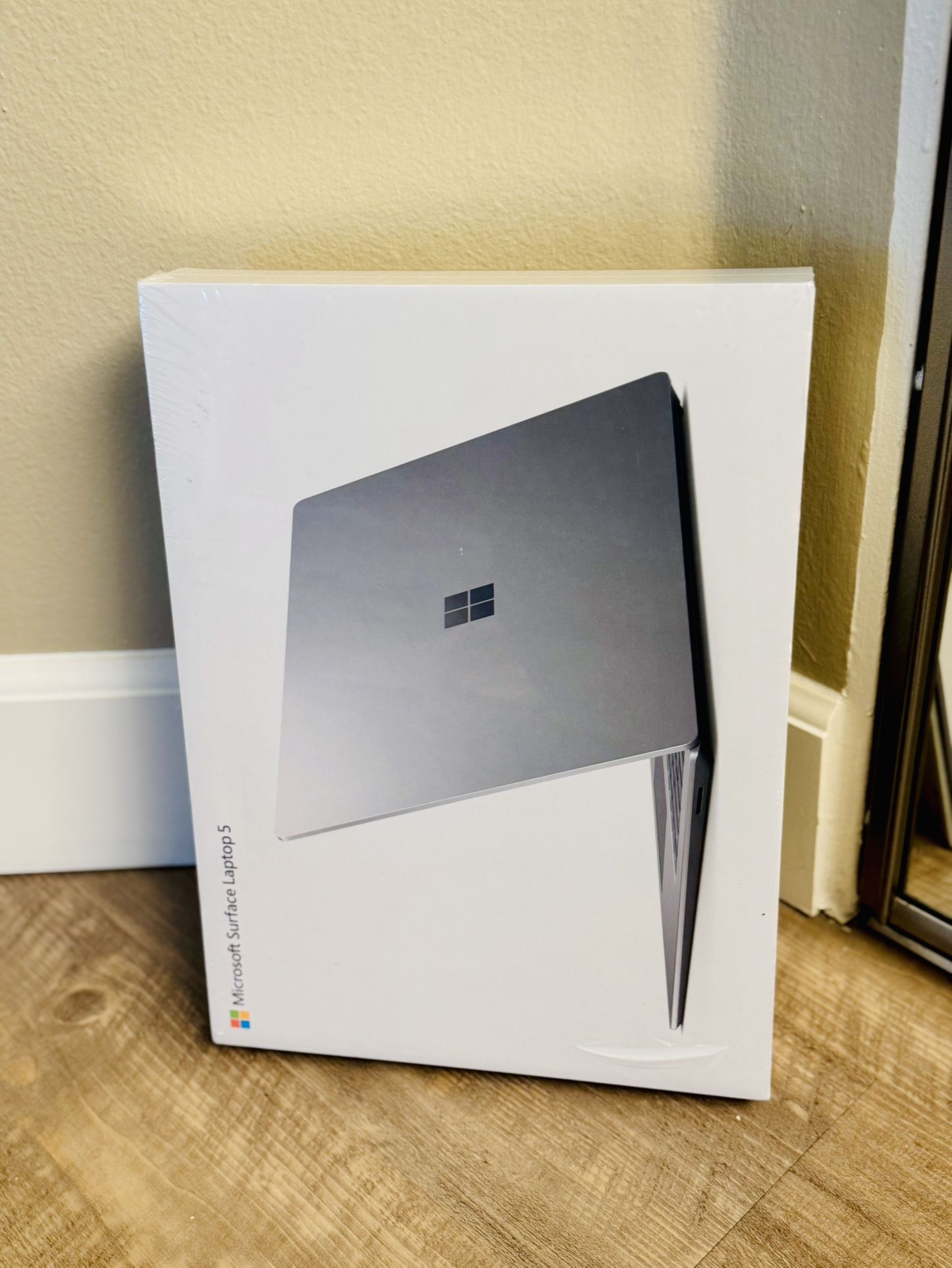 Microsoft Surface Laptop 5 12th Gen i7 Processor, 8GB ram, 256GB SSD Sealed In Box