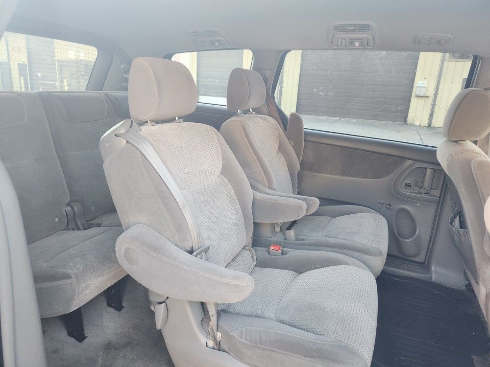 2008 Toyota Sienna