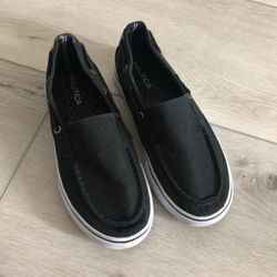 Size 2 youth boat shoes