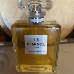 CHANEL N°5 Eau de Parfum Spray 