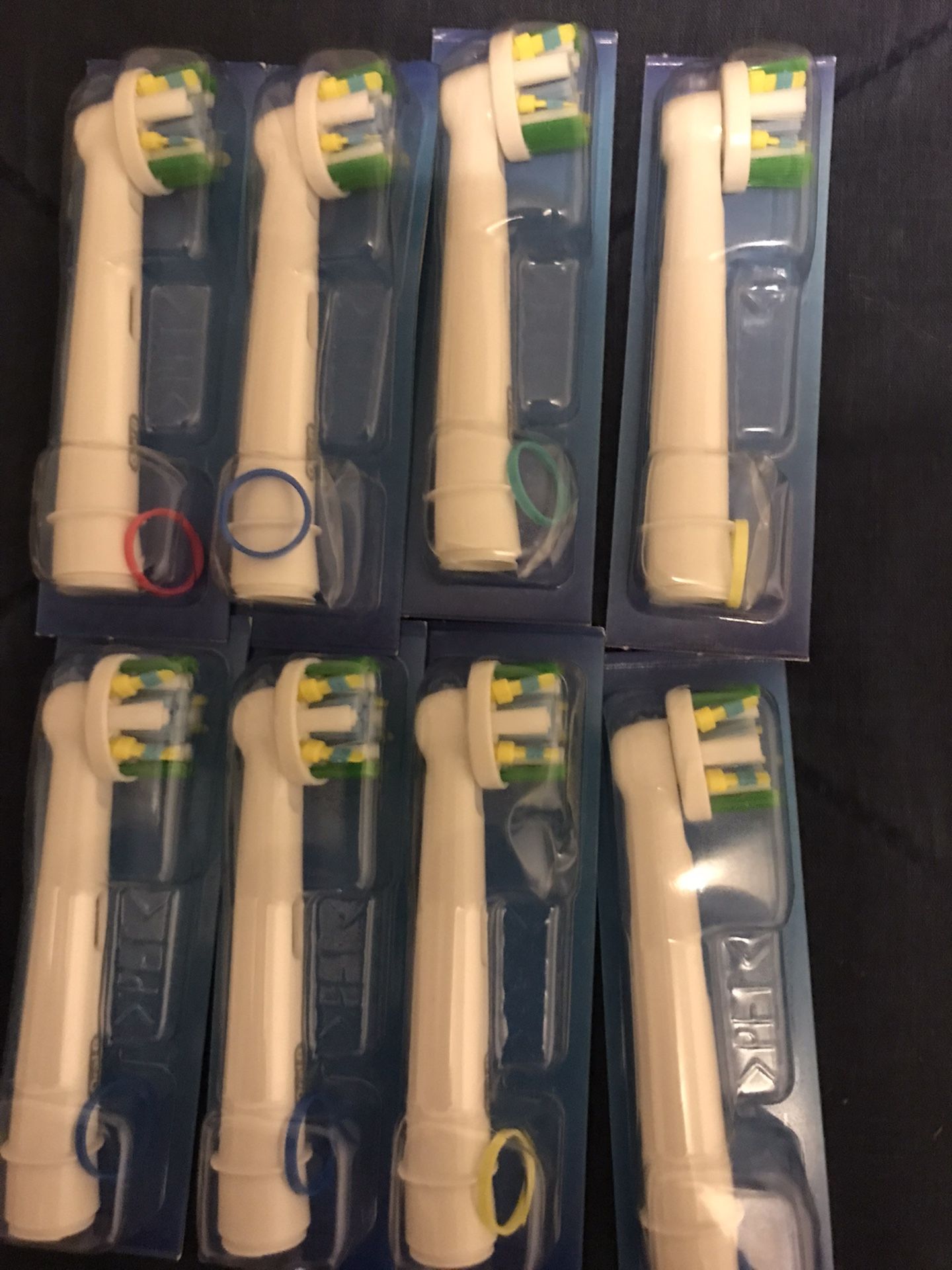 8 Oral B Floss Action Brush Heads