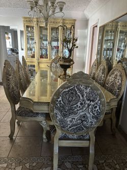Antique Beige Dining Set With China