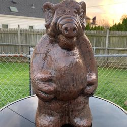 Classic TV ALF statue 