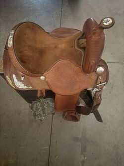 Like New Crates Saddle .Mohair Cinch , Thick saddle pad 