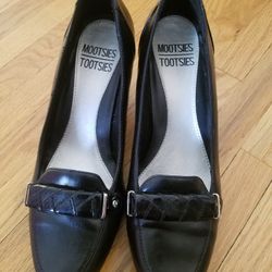 Mootsies Tootsies heels Women's Size 6.5