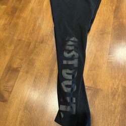 Woman’s Nike just do a workout pants tripping available