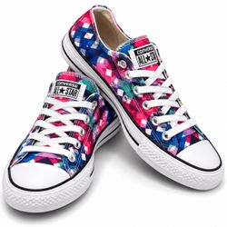 Converse Chuck Taylor All Star – Men’s 7 / Women’s 9
