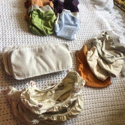 Cloth Diapers. G. 15-20$