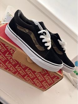 New in box vans old skool size 1.5 youth boy girl unisex camo black shoes  back2school new