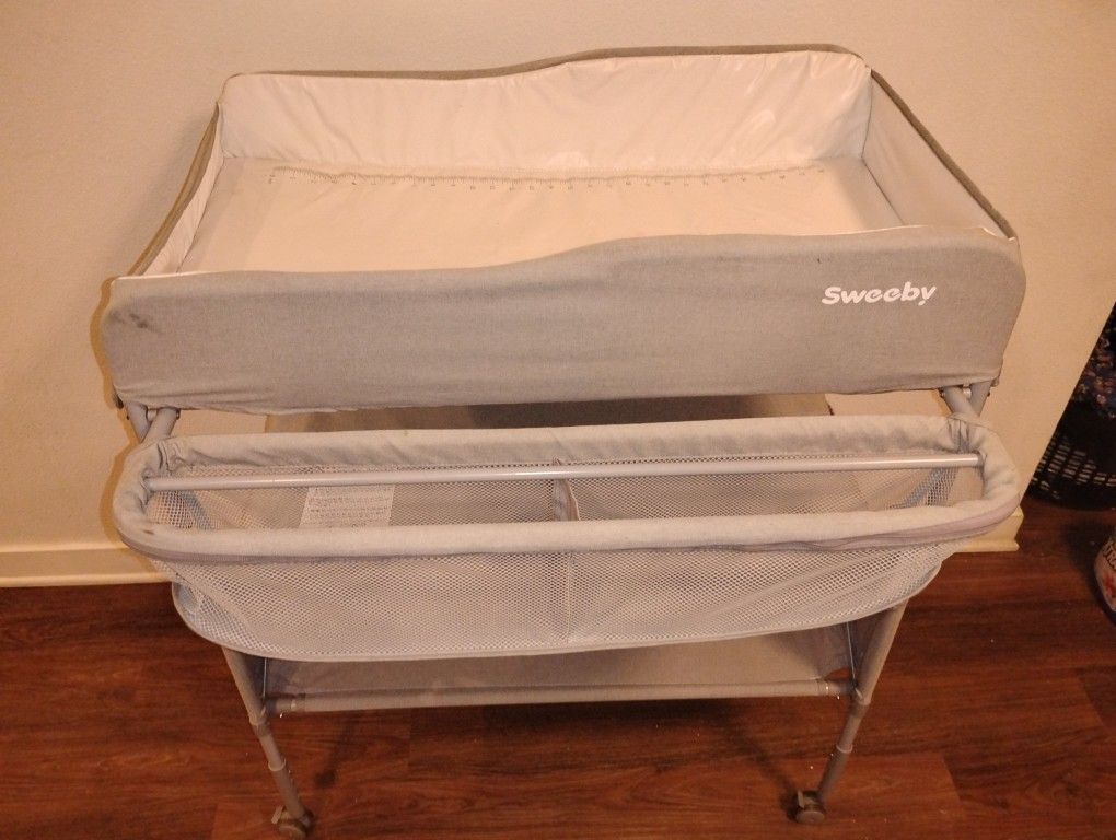 Baby Diaper Changing Table